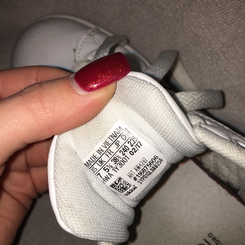 Adidas - Picture 3 of 3